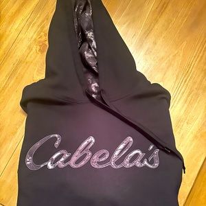 Brand new possibly worn once (to try on) Cabela’s Camo Hooded Sweatshirt.